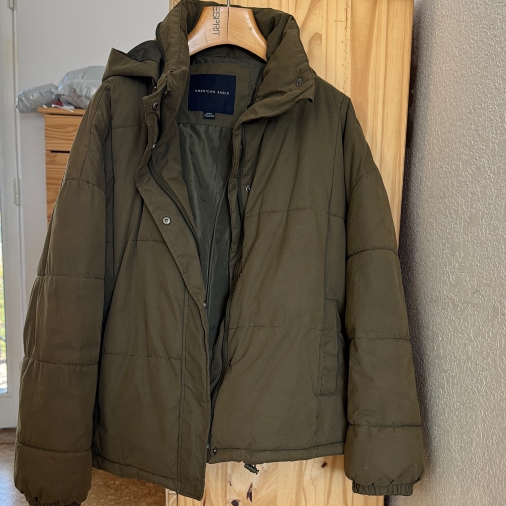 American Eagle Outfitters Khaki Puffer Jacket